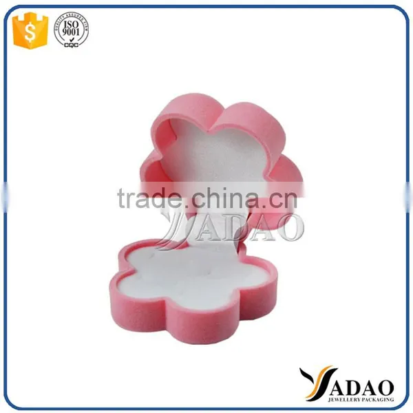 Direct Factory Flocking Velvet Gift Packaging Flower Shape Ring Box Jewelry photo-3