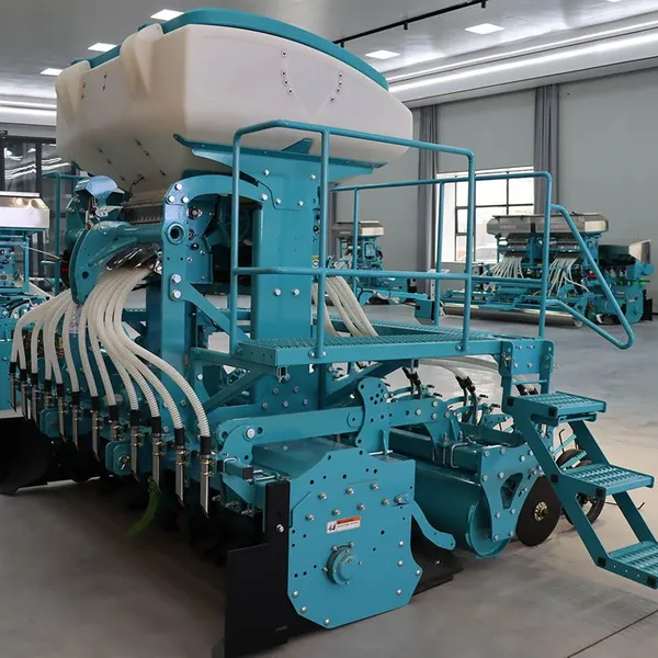 YXSF-04 12 Rows Seeding Fertilizing Machine With 600L Hopper photo-3