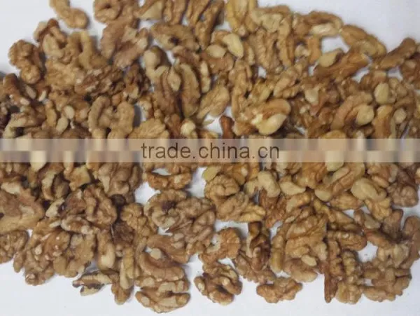 Walnut kernels