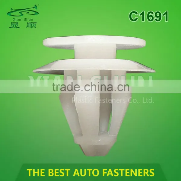 Plastic Auto Wheelhouse Fastener Rivet photo-6