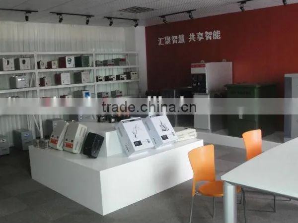 Automatic Voltage Regulator Wall Mounted Type photo-4
