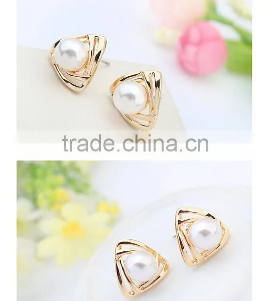 Custom Fashion Imitation Stud Pearl Earrings photo-3