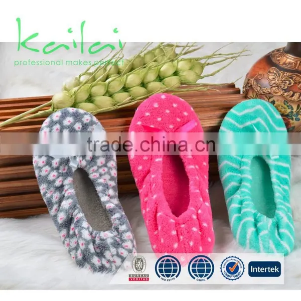 Cheap Woman Slipper / Man Slipper / Indoor Slipper