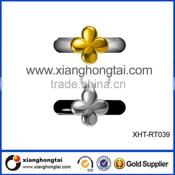 Modern 24K Golden Lucky Clover Ceramic Finger Ring photo-2
