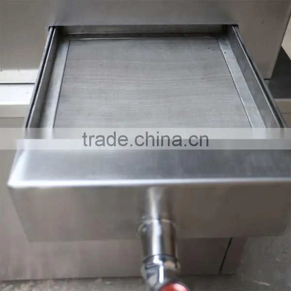 Good QualiLaymax National Patent Sugarcane Juice Making Machine in Cuba photo-3