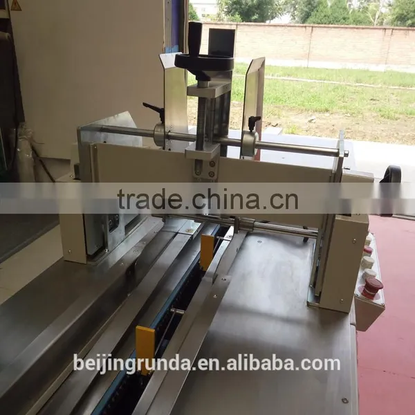 Heat Shrink Wrapping Machine for Box Overwrap photo-5