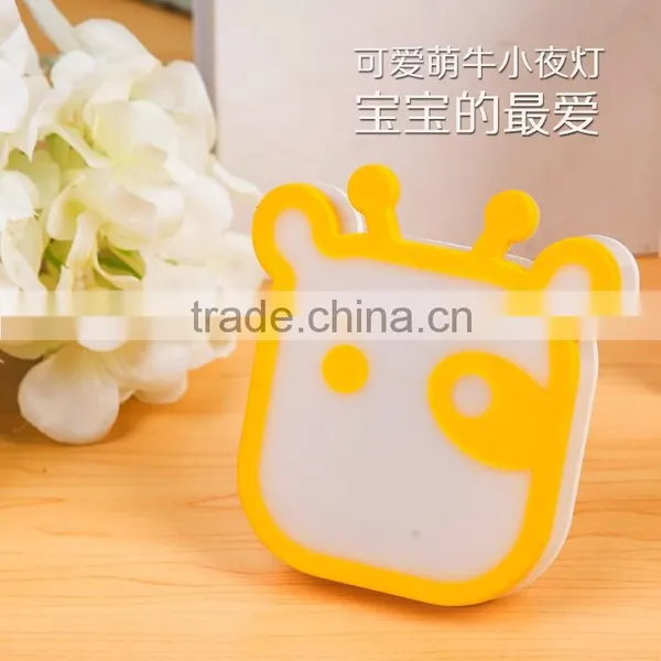 CE ROHS Cartoon Shaped LED Light Sensor Bedside LED Night Lamp photo-2