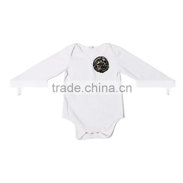 2016 New Design Boutique Clothing for 0-24 Monthsinfants 2 Pieces White Long Sleeve Top and Ruffle Skirt Sets photo-3