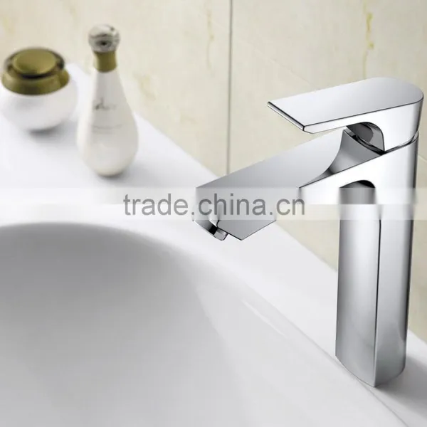 The Bathroom Wash Basin Faucet With Polished Finish photo-2