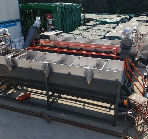 Heavy-Duty Vertical Dewatering Machine for Plastic Flakes and Regrind