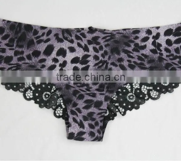 Lace Bonded Sexy Mature Women Panties photo-5