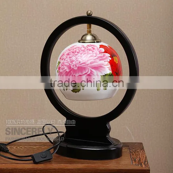 Hand Paint Pony Flower Antique Table Lamp for Bedroom photo-5