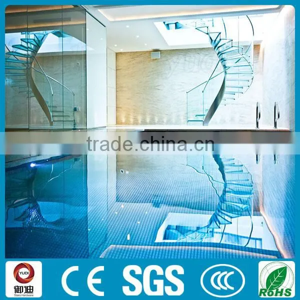 Indoor Commerical Tempered Glass Curved Staircase Design photo-4