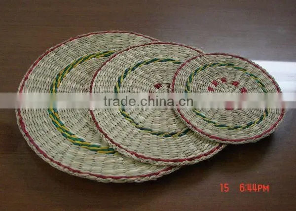 S/3 Round Seagrass Woven Placemat