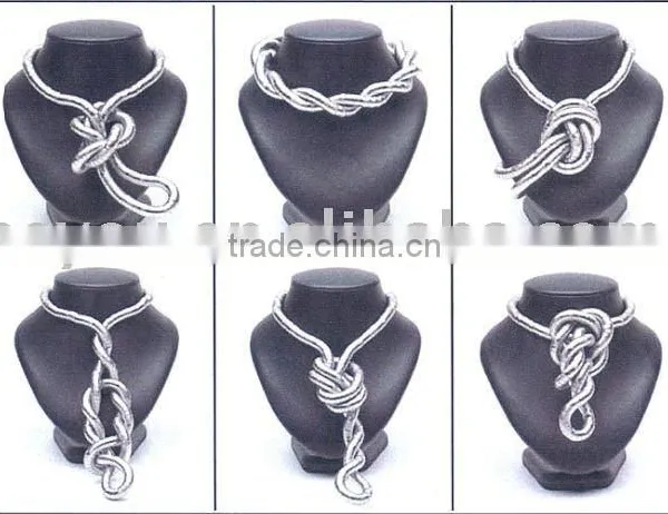 Fashion Bendy Necklace