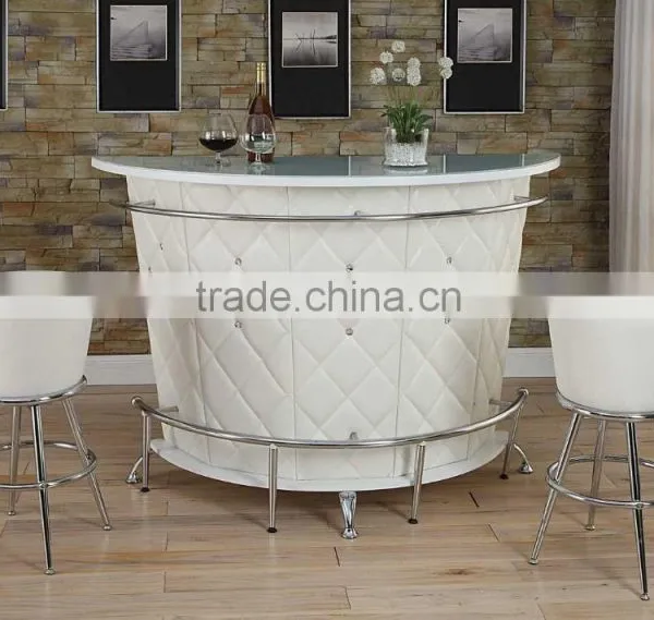 BAR COUNTER WITH CHAIRS