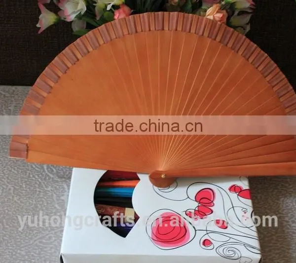 Hand Paited Spanish Wood Fan With Flower Pattern photo-3