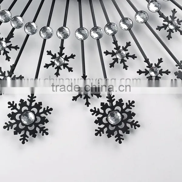 Stylish Wall Clock With Snow for Bedrooms photo-3