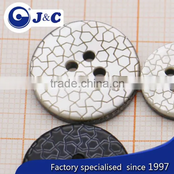 Carved Customized Natural Sea Shell Flower Shape,lip Pearl Buttons,mother of Pearl Decoration Buttons photo-2
