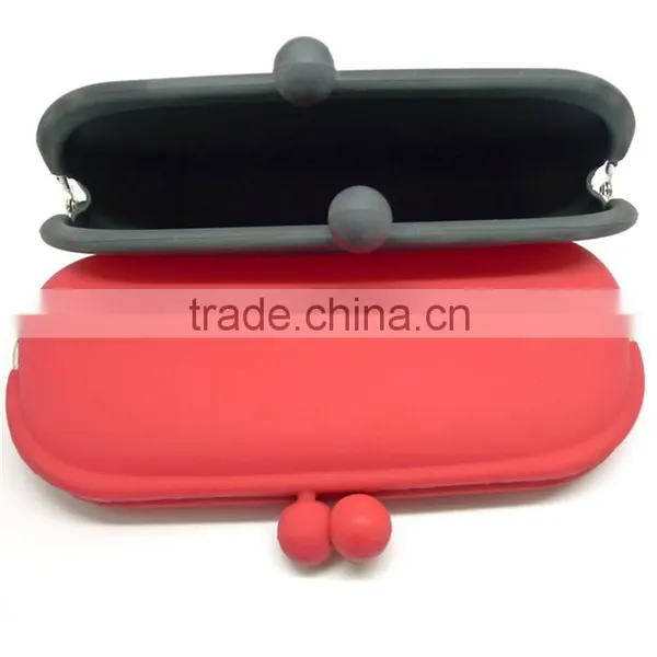 Customized Design Eco-friendly Silicone Mini Wallet With Zipper photo-6