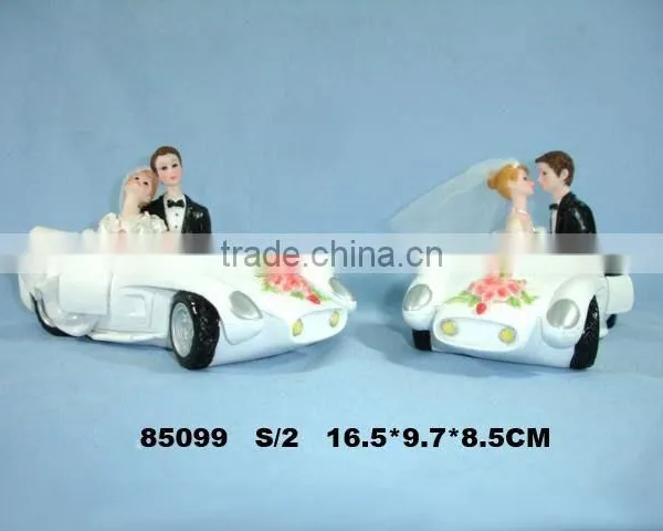 Polyresin Wedding Couples on Car
