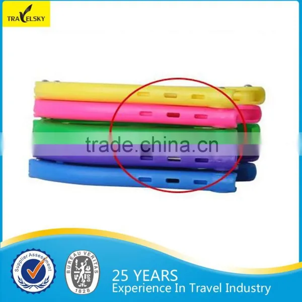 Lightweight Travel Foldable Plastic Clothes Hanger photo-6