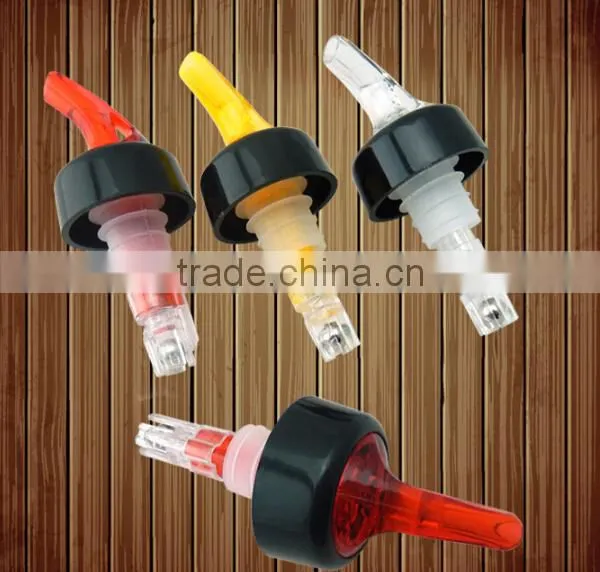 New Arrival Wine Measured Pourer / Wine Cocktail Pourer / Plastic Wine Pourer
