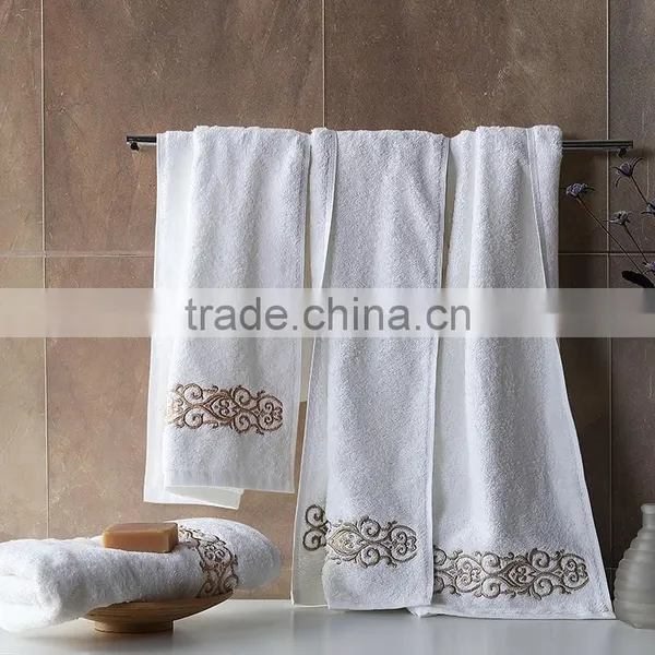 Popular 5 Hotel Star Solid Color Dobby 100% Cotton Hotel Bath Towel Set Made in China