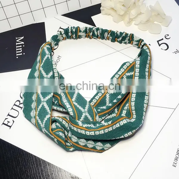 Cross Cloth With A Korean Belt In the Middle of TheKnot Geometric Design Headdress photo-3