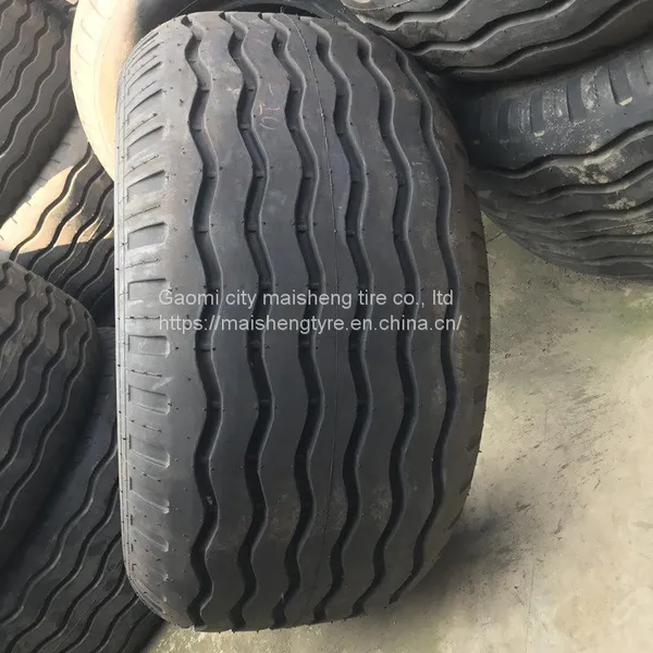 The manufacturer supplies floating tires 550/60-22.5 agricultural trailer tires
