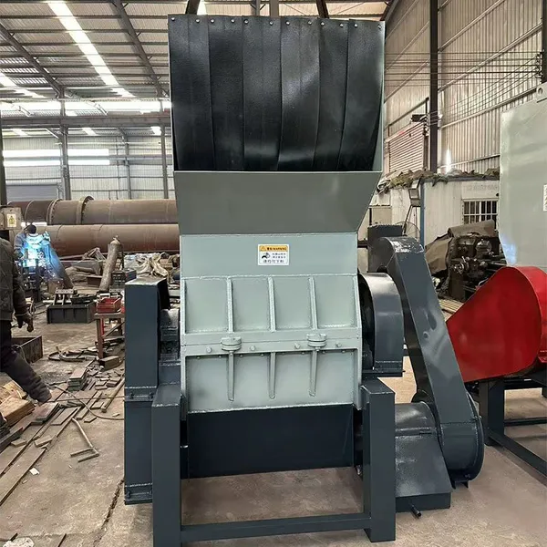 Plastic Crusher for Recycling Pet Bottles PP PVC Pipes Woven Bags photo-4