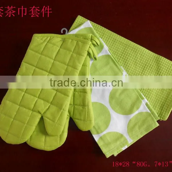 Cotton Gloves and Two Towel for Kitchen