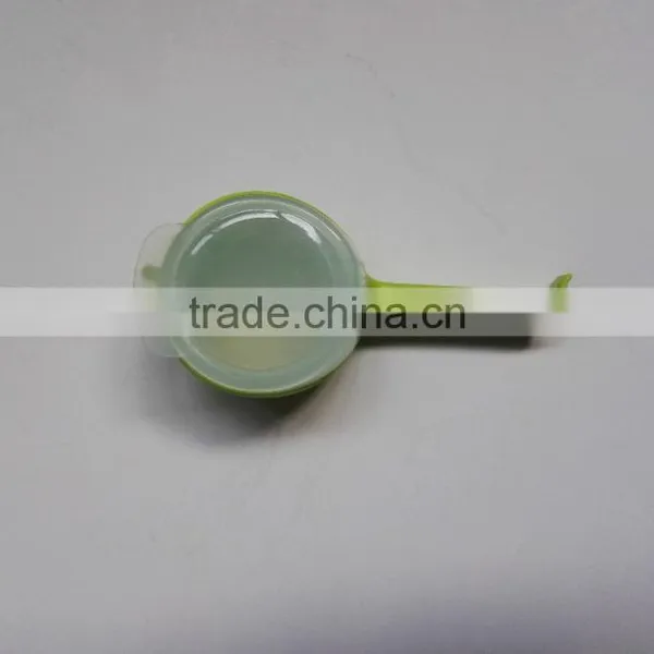 Plastic Seal Pour Bag Clip