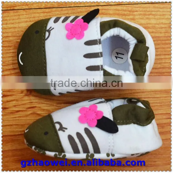 Cute Smiling Cat Printed Baby Shoes photo-6