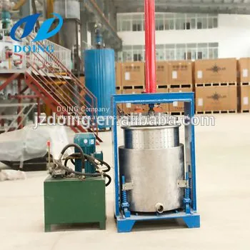 Small Hydraulic Press for Cassava Making photo-3