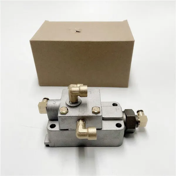 Hot Selling Original 1702310A10S Follow-Up Valve For Truck photo-4