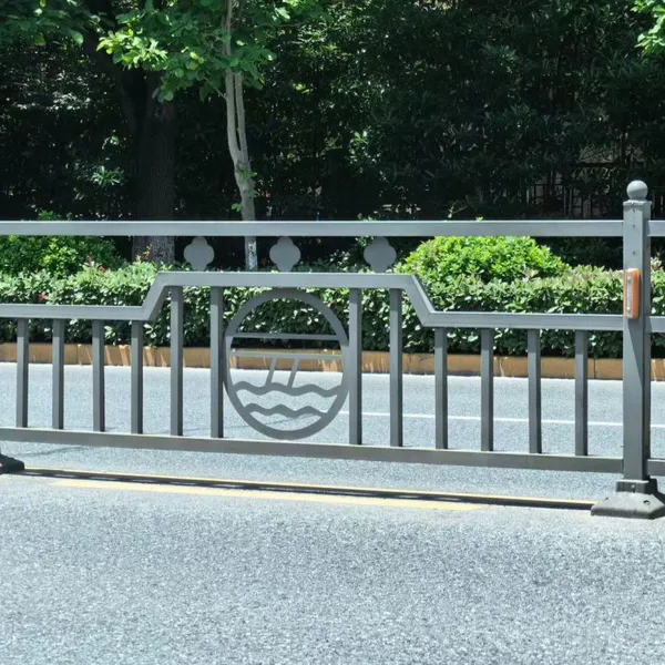 W-Beam Municipal Guardrail 310mm Width 3mm Wave Height 1900mm Post Spacing Galvanized photo-5