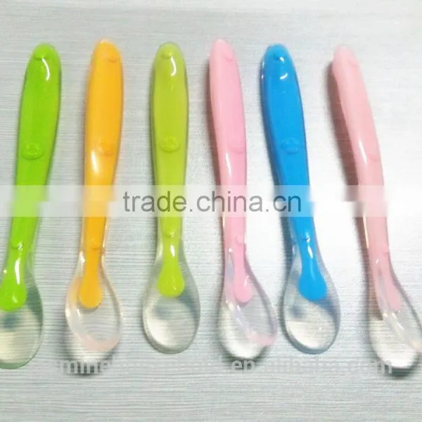 High Quality BPA Free Durable& Flexible Silicone Baby Feeding Spoon photo-5