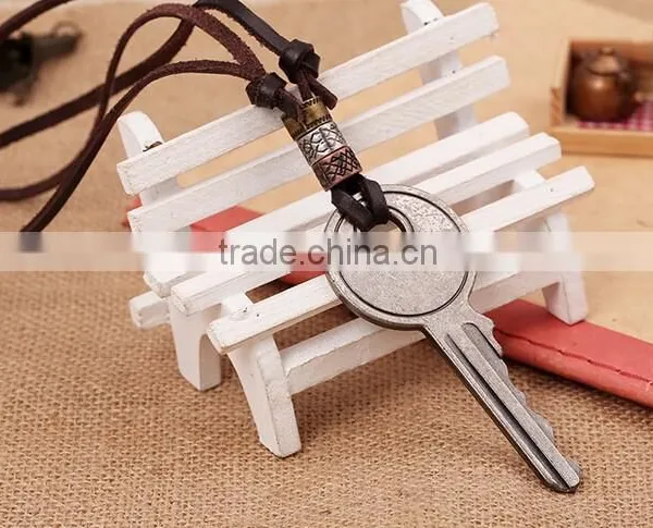 Rock Mens Retro Big Alloy Key Pendant Leather Necklace Jewelry Key Leather Necklace photo-2