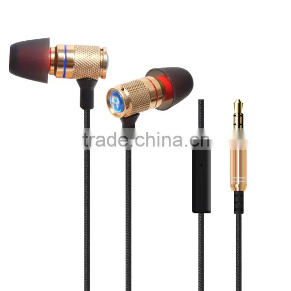 2016 Popular Metal Wired Earphone in Ear Earbuds With Microphone photo-4