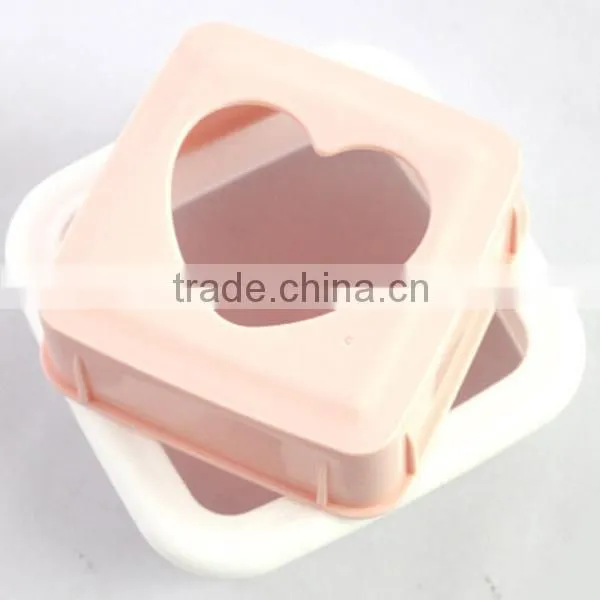Plastic Square Heart Sandwich Crust Cutter DIY Bread Mold photo-2