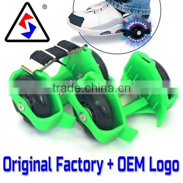 Wholesale Good QualityAdjustable Flashing LED Roller Skate Shoes photo-2