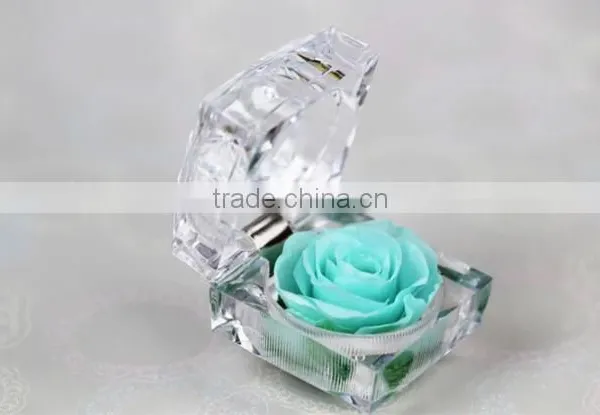 Fashionable And Natural Real Rose Preserved Flowers Wholesale With Acrylic Ring Box Decoration photo-5