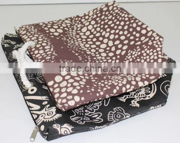 Twisted Rope Handle Nature Print Bag - From India - Made From Laminated Canvas photo-4