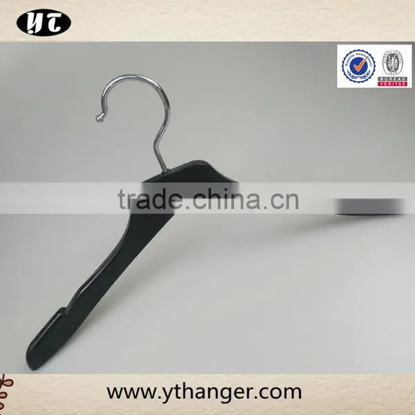 White Plastic Hanger With Footgrip for Clothes photo-4