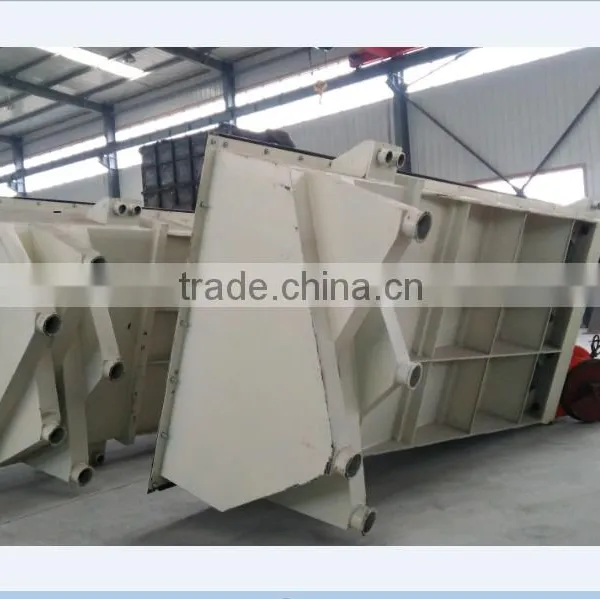 High Quality Mining Equipment Sand Wet Sand Screen Vibrating Screen photo-4