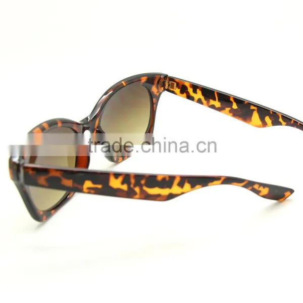 2015 Top Italy Design Sunglasses Good Price Fashion Sunglasses photo-3