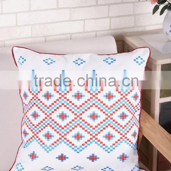 China Supplier Flower Embroidery Machine Embroidery Designs Cushion Cover photo-2
