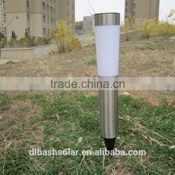 Outdoor Solar Garden Light Stianless Decorative Garden Lamp photo-3