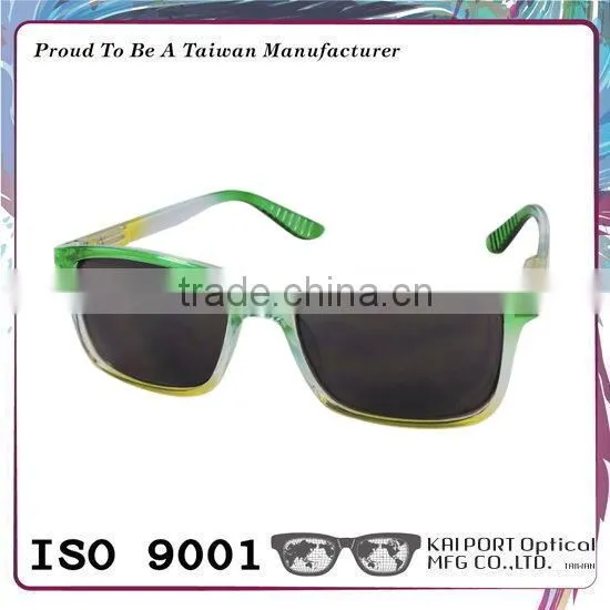 Fantastic Color Mix Polycarbonate Material Custom Sunglasses photo-4